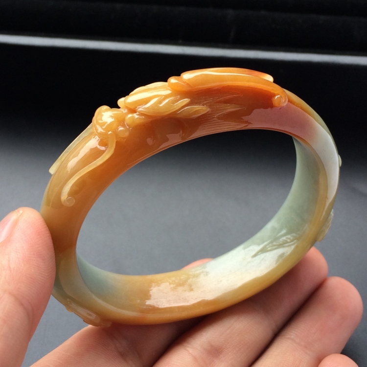（超值推荐）糯冰种褐黄翡雕花贵妃镯（59mm-48.6mm）
