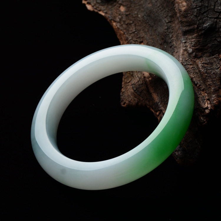 （超值推荐）糯冰种飘翠手镯（52.8mm）