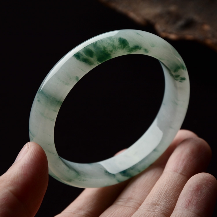 （超值推荐）糯冰种飘花手镯（57.2mm）