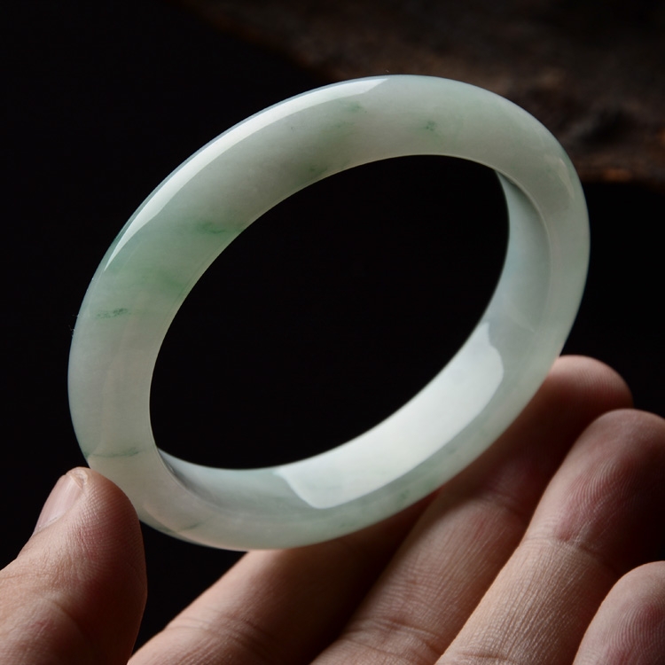 （超值推荐）糯冰种飘花贵妃镯（55.4mm-49mm）