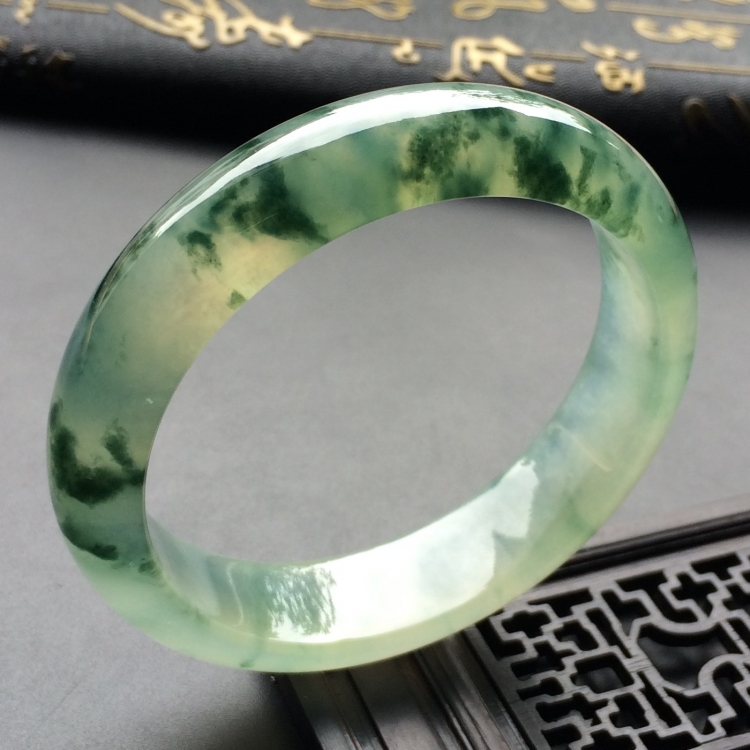 （超值推荐）冰种飘花手镯（57mm）