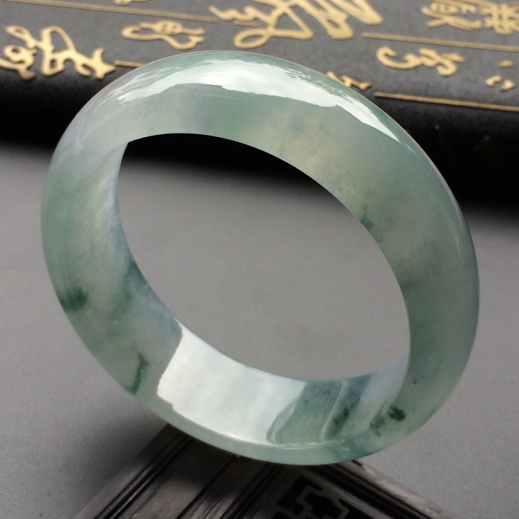 （超值推荐）冰种飘花手镯（58mm）