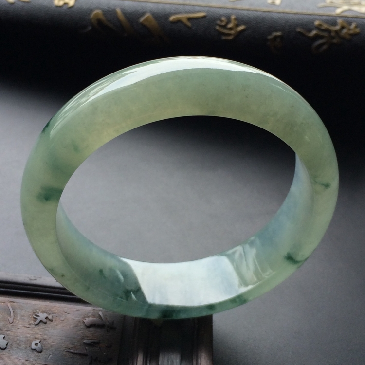 （超值推荐）冰种飘花手镯（56.9mm）
