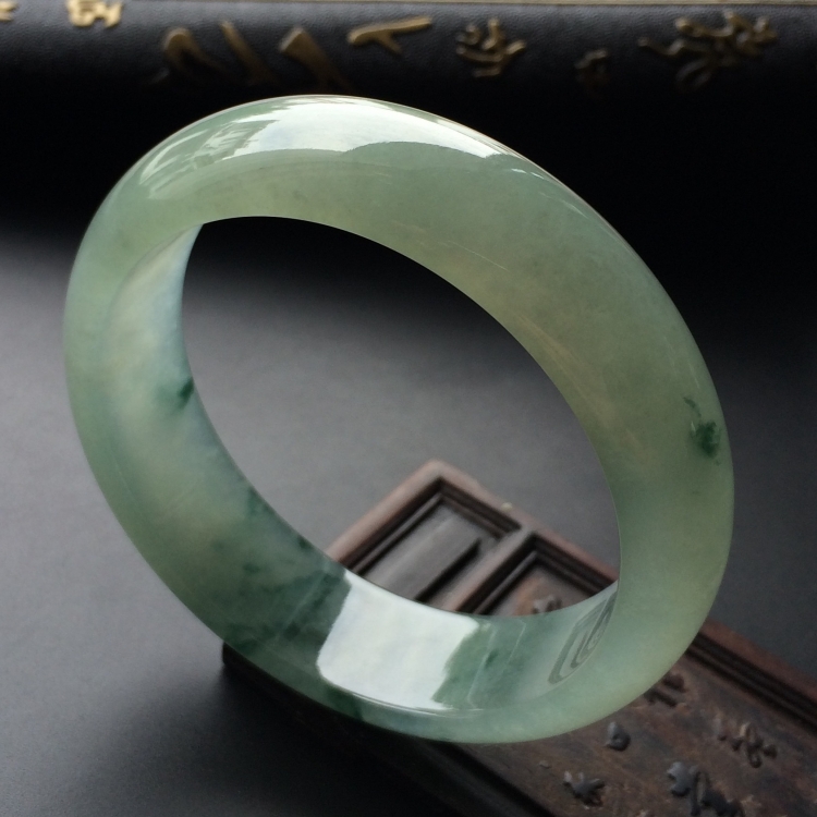 （超值推荐）冰种飘花手镯（56.9mm）