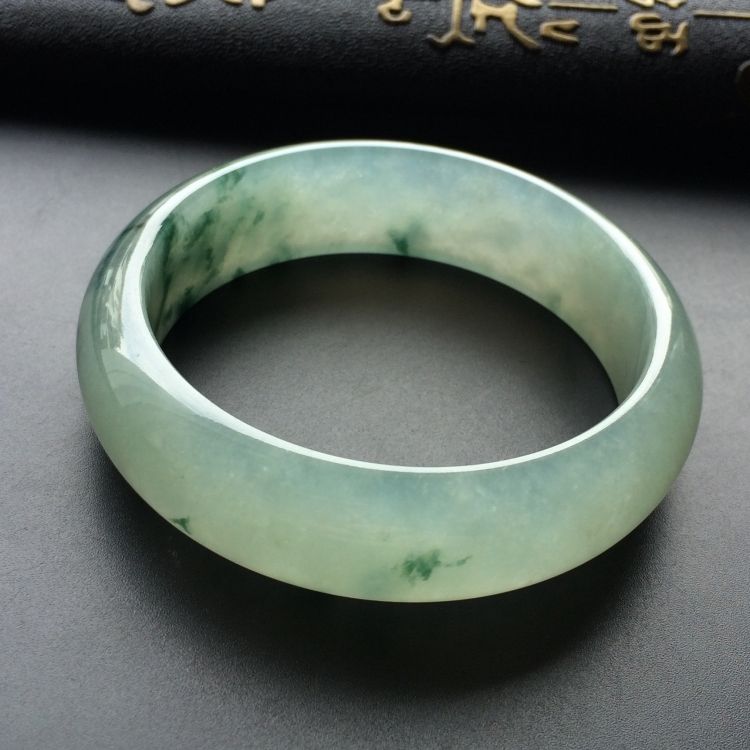 （超值推荐）冰种飘花手镯（56.9mm）
