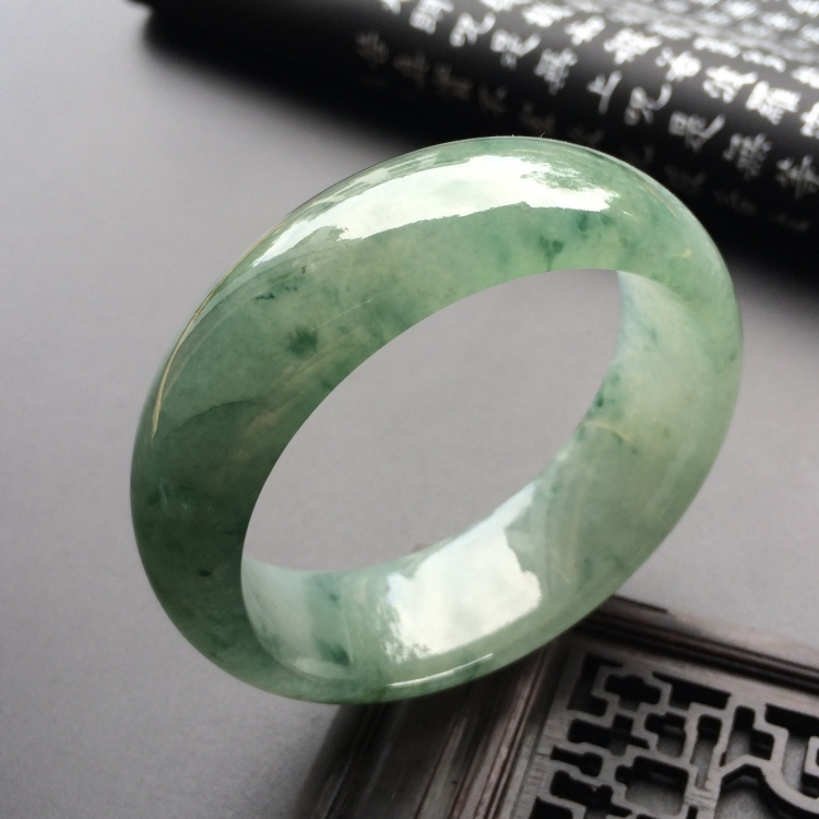 冰种飘花手镯（50.2mm）