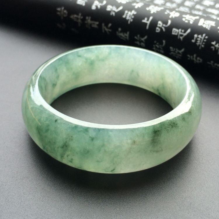 冰种飘花手镯（50.2mm）