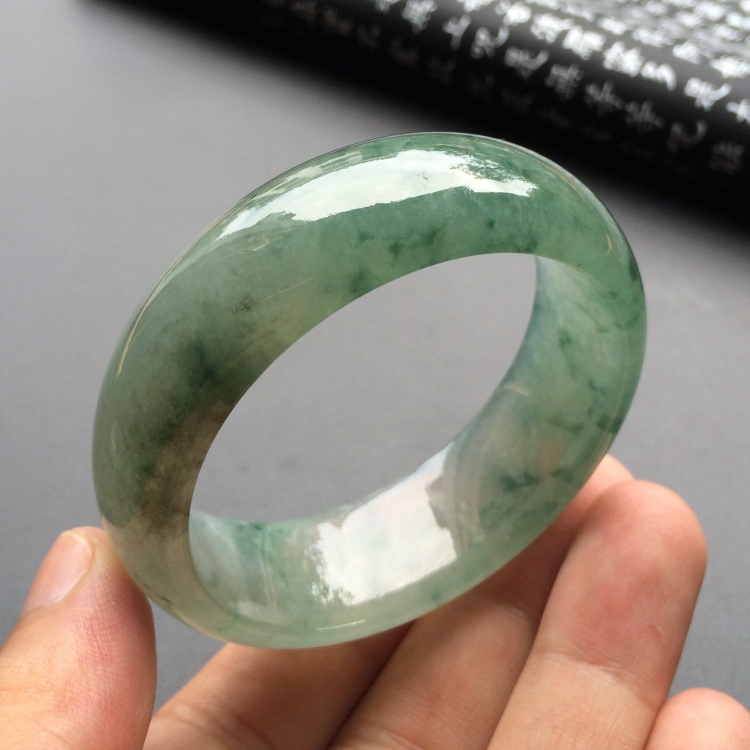 冰种飘花手镯（50.2mm）