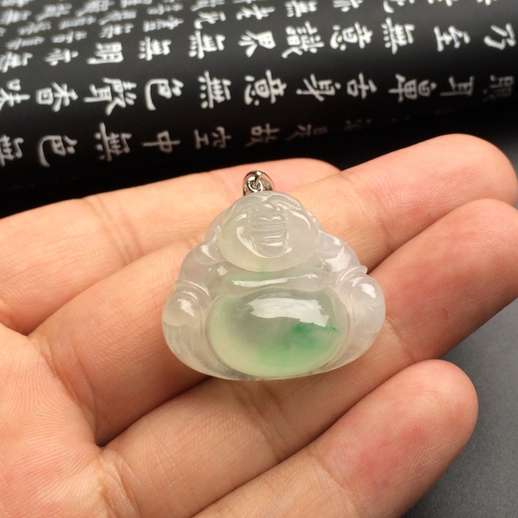 （超值推荐）冰种略飘翠玉佛挂件
