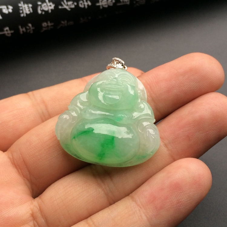 （超值推荐）糯冰种飘翠玉佛挂件