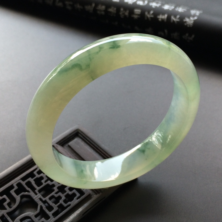 （超值推荐）冰种飘花手镯（56.1mm）