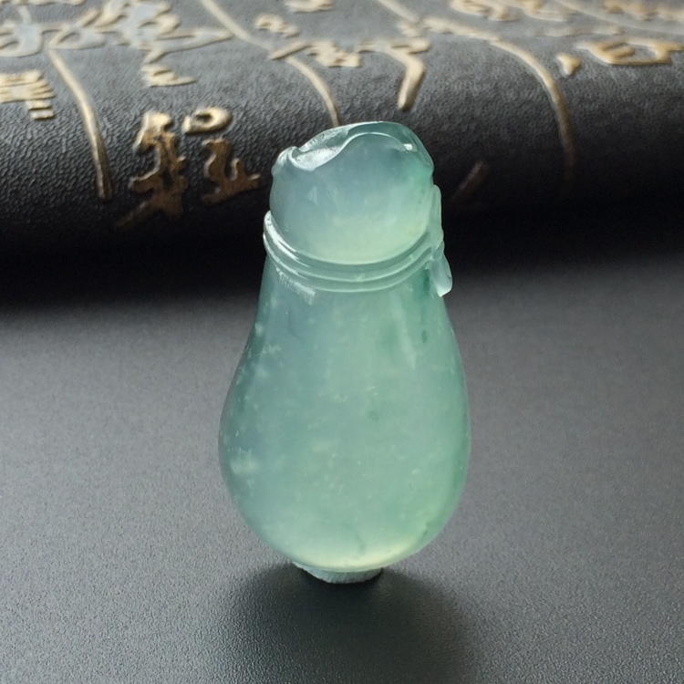 (超值推荐)冰种晴水略飘花钱袋胸坠面
