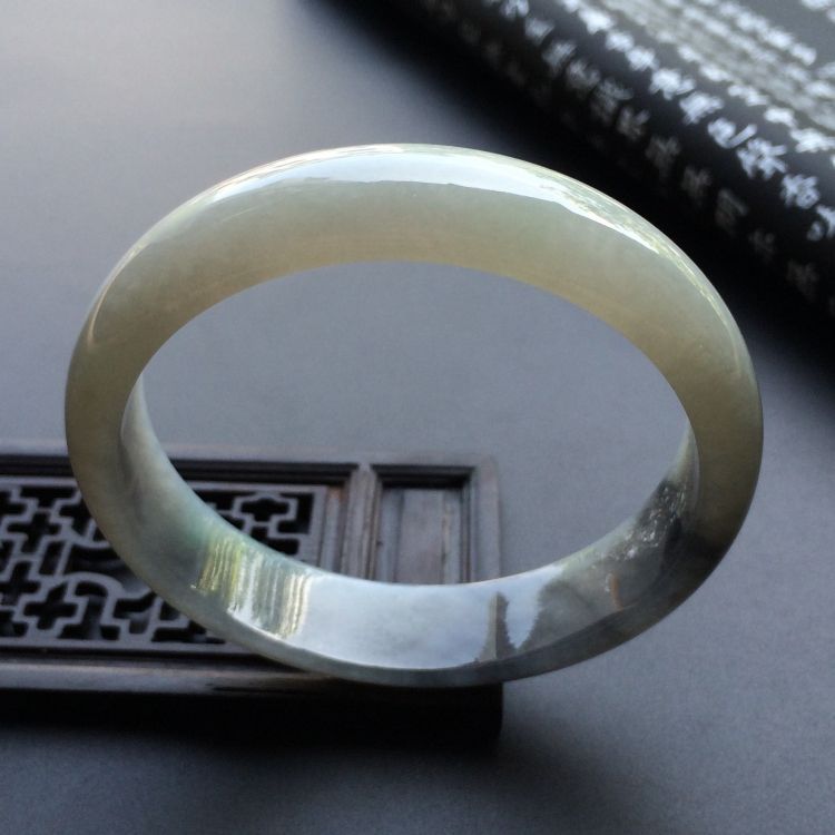 （超值推荐）糯冰种墨色手镯（55.8mm）