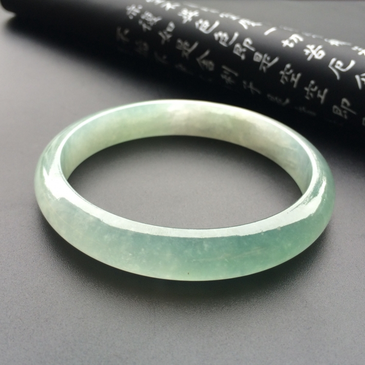 （超值推荐）冰种晴水手镯（57.2mm）