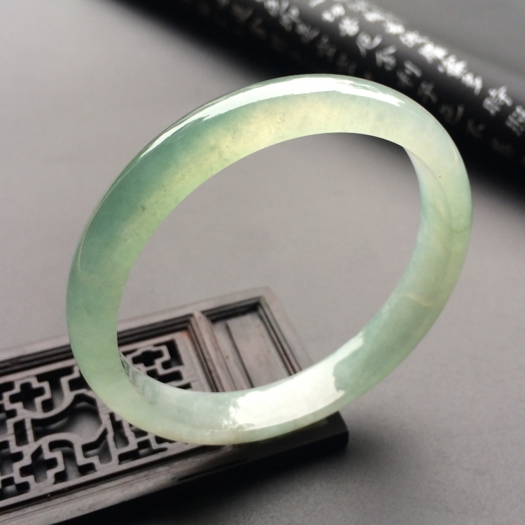 （超值推荐）冰种晴水手镯（57.2mm）