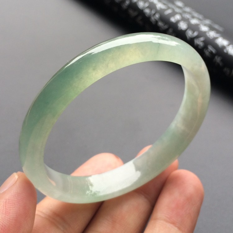 （超值推荐）冰种晴水手镯（57.2mm）