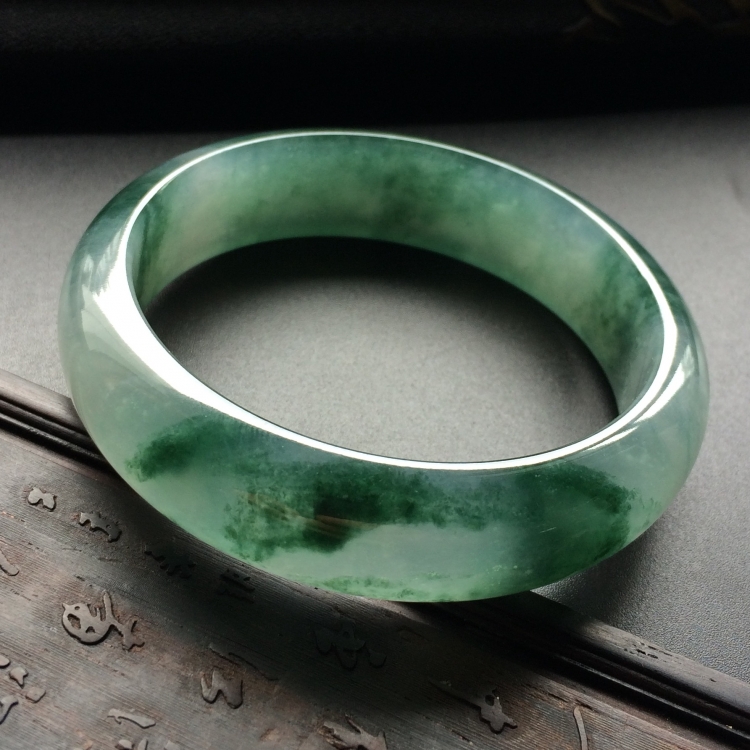 （超值推荐）冰种飘花手镯（55.5mm）