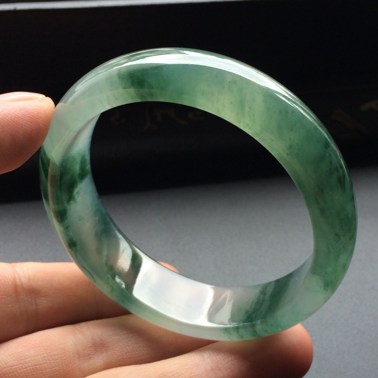 （超值推荐）冰种飘花手镯（55.5mm）