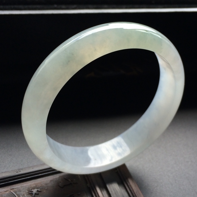 （超值推荐）冰种淡晴水手镯（56.8mm）