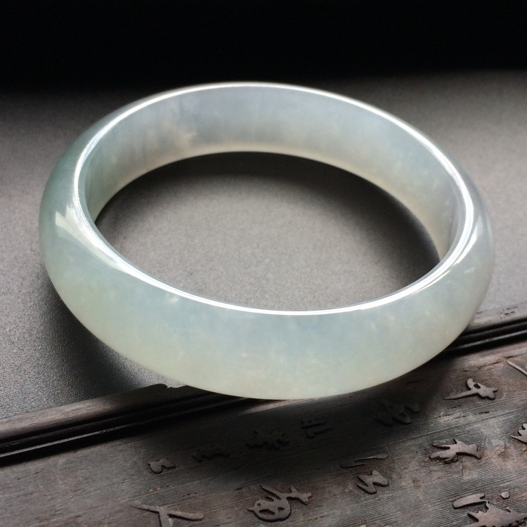 （超值推荐）冰种淡晴水手镯（56.8mm）