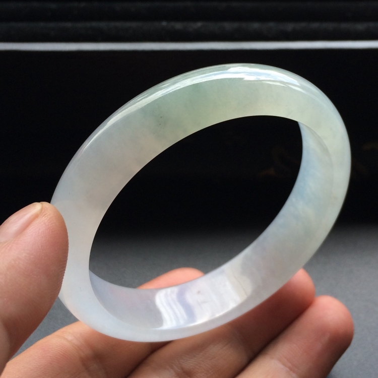 （超值推荐）冰种淡晴水手镯（56.8mm）