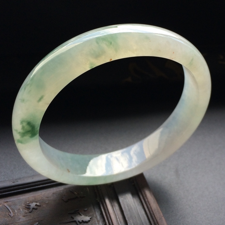 （超值推荐）冰种飘花贵妃镯（56.5mm-51mm）