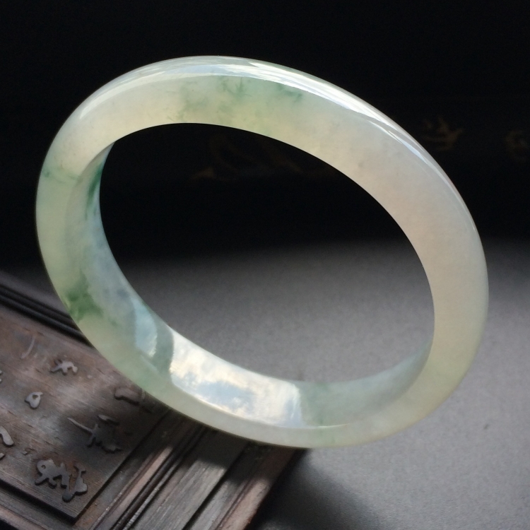 （超值推荐）冰种飘花贵妃镯（56.5mm-51mm）