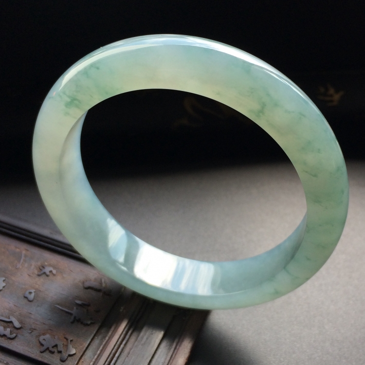 （超值推荐）冰种飘花手镯（55mm）