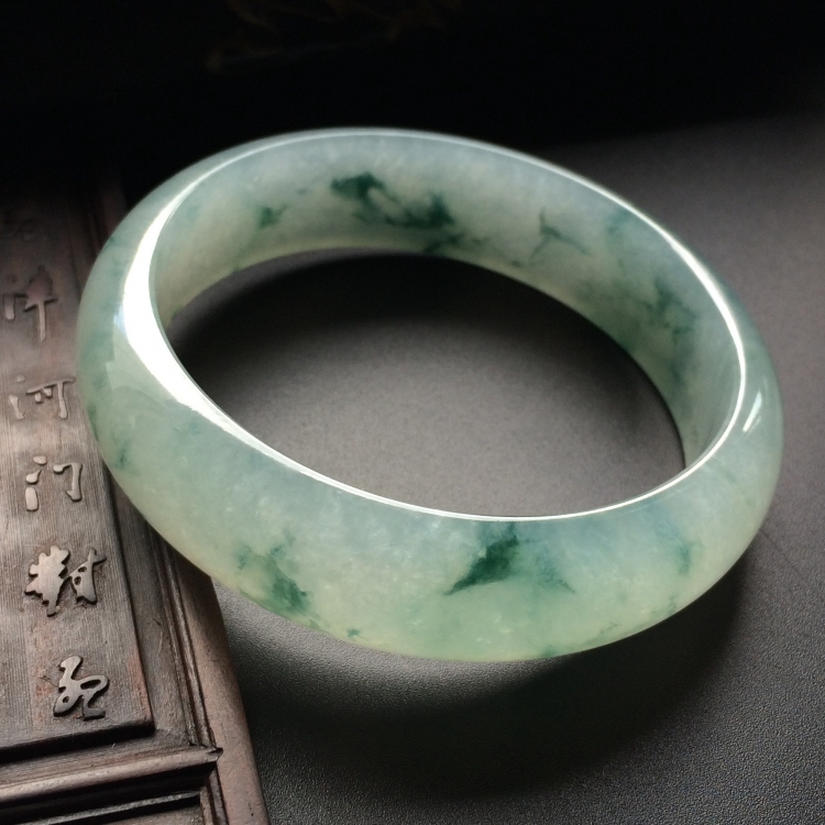 （超值推荐）冰种飘花手镯（59mm）