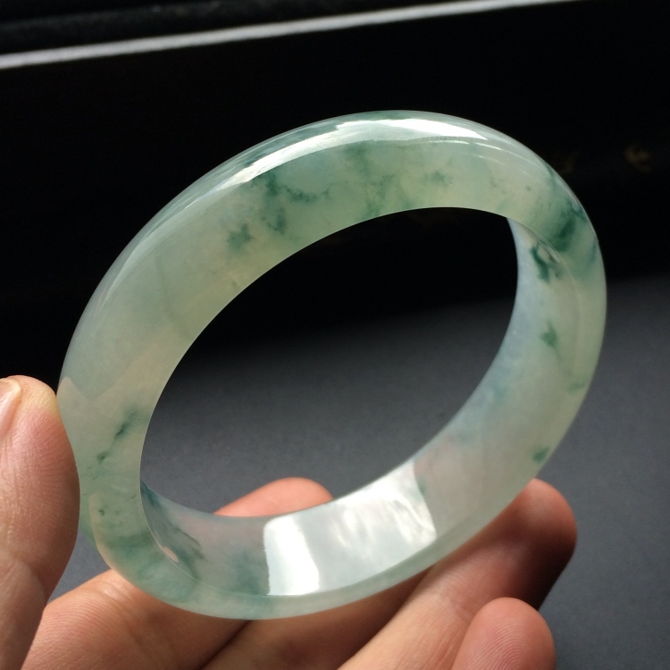 （超值推荐）冰种飘花手镯（59mm）