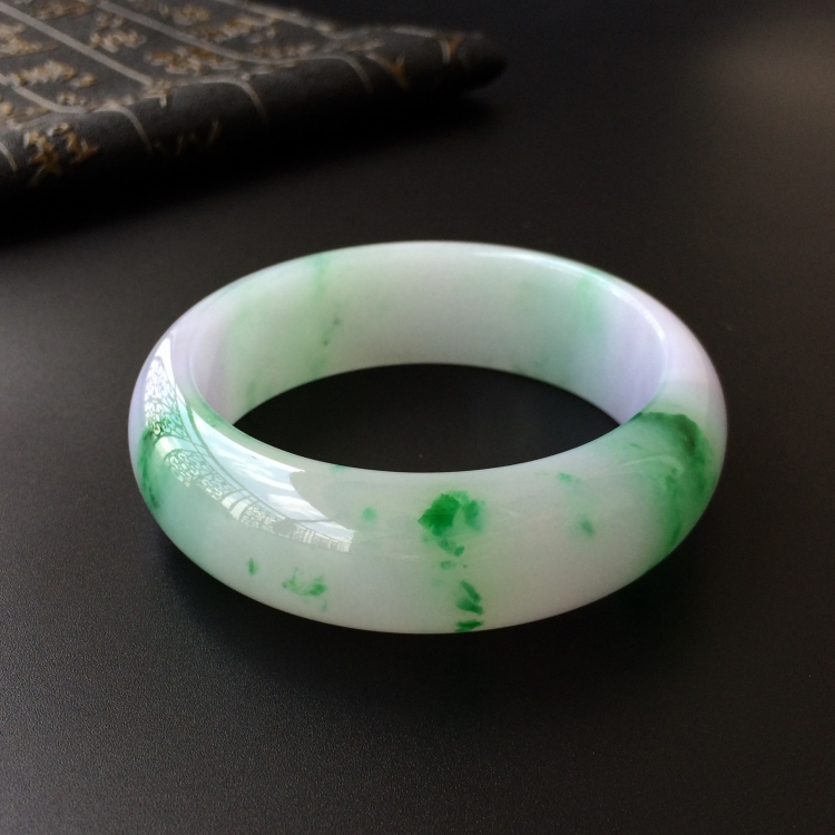 (超值推荐)糯冰种春带彩手镯(58.7mm)
