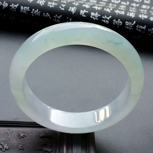 冰种略飘花手镯(56.7mm)