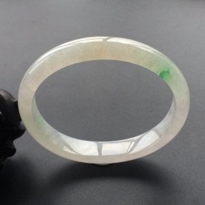 (超值推荐)冰种飘翠贵妃镯(56.4mm-48.3mm)