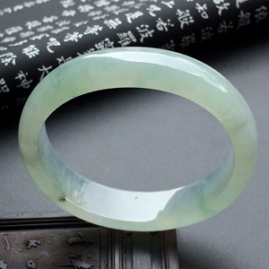 冰种晴水贵妃镯（54mm-47.5mm）