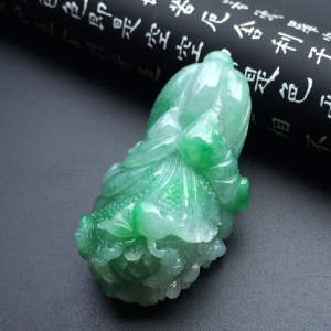（超值推荐）糯冰种飘翠白菜挂件