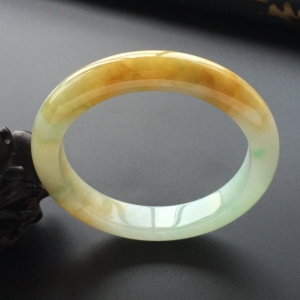 (超值推荐)糯冰种黄翡手镯（53.3mm）