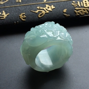 （超值推荐）糯冰种晴水双龙呈祥扳指