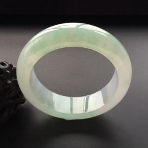 (超值推荐)冰种晴水飘花手镯（56.6mm）