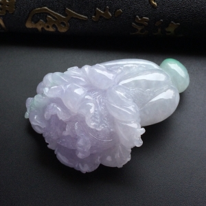 （超值推荐）糯冰种春带彩白菜挂件