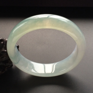(超值推荐)冰种晴水手镯（55.3mm）