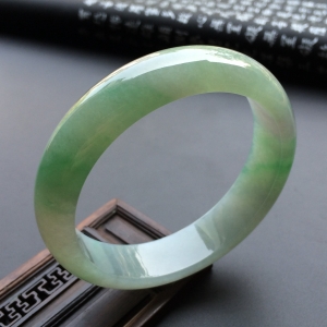 （超值推荐）糯冰种绿晴水手镯（58.3mm）