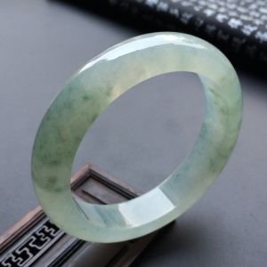 （超值推荐）冰种飘花手镯（56mm）