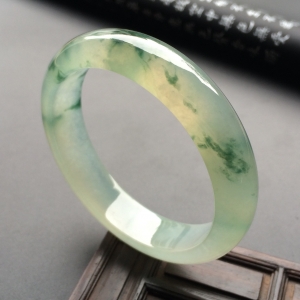 （超值推荐）冰种飘花手镯（56.1mm）
