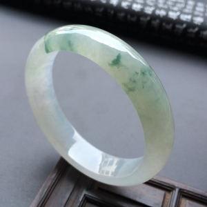 （超值推荐）冰种飘花手镯（55.3mm）