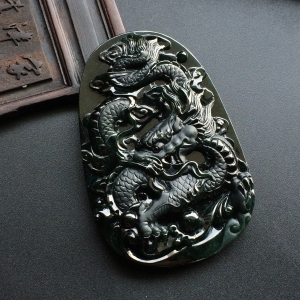 （超值推荐）冰种墨翠龙牌挂件