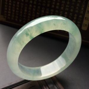 （超值推荐）冰种飘花手镯（57mm）