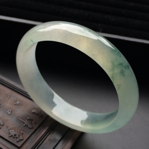 （超值推荐）冰种飘花贵妃镯（56.1mm-49mm）