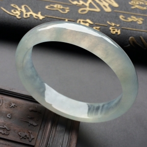 （超值推荐）冰种晴水贵妃镯（57mm-49.8mm）