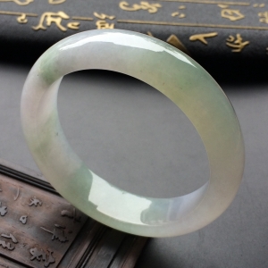 （超值推荐）冰种晴水淡紫罗兰手镯（56mm）