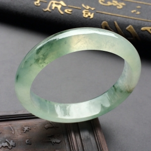 （超值推荐）冰种飘花贵妃镯（53.9mm-48.1mm）